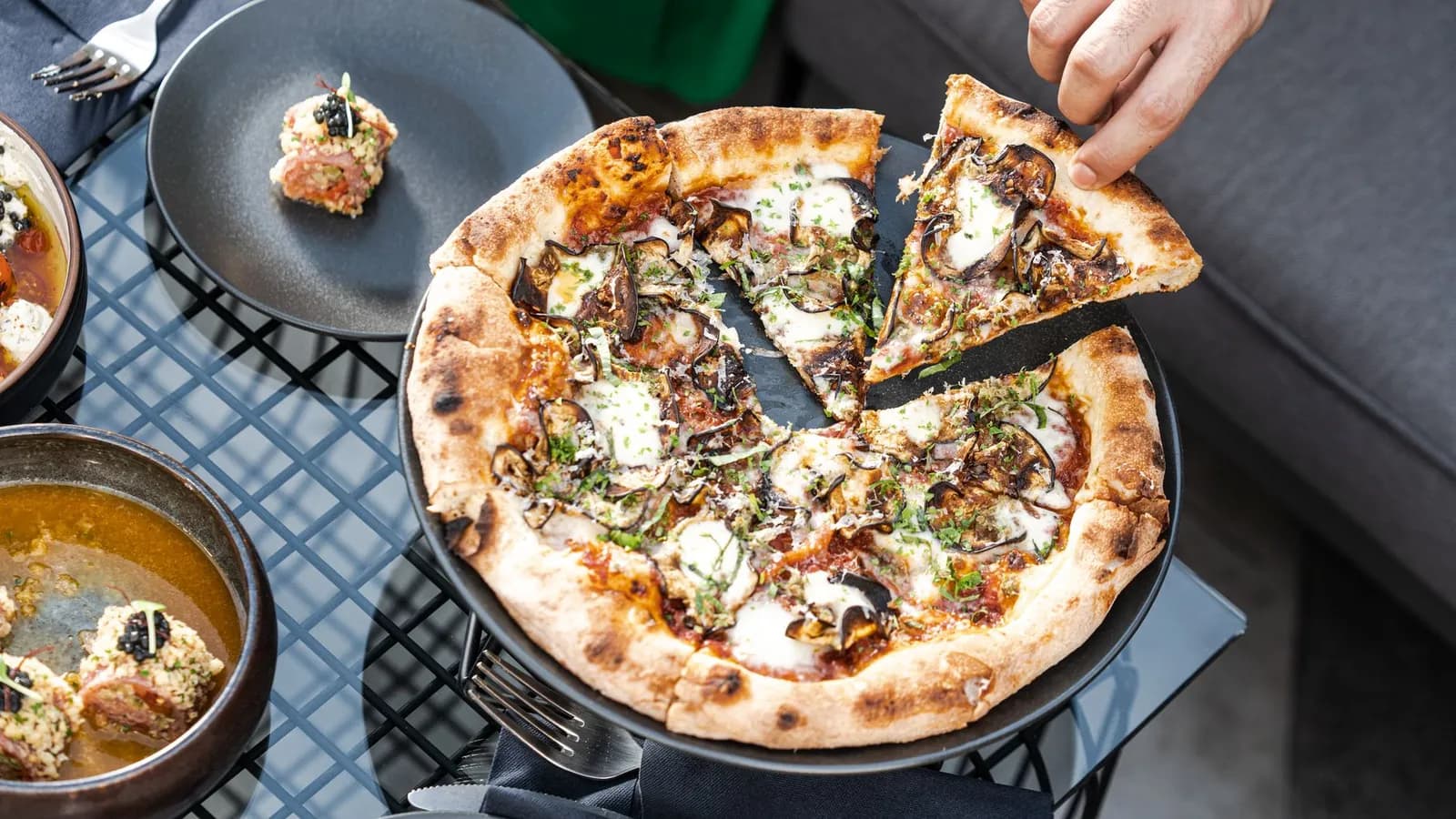 Tartufo pizza